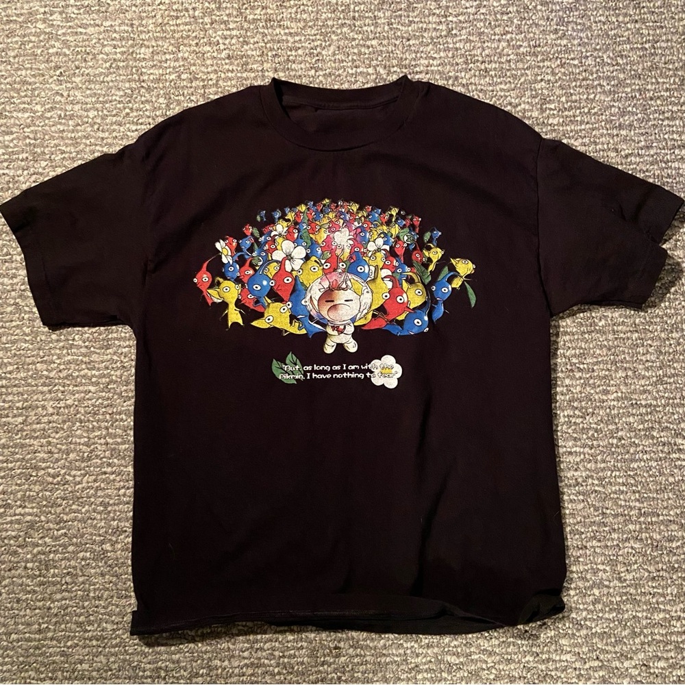 Pikmin shirt 😻